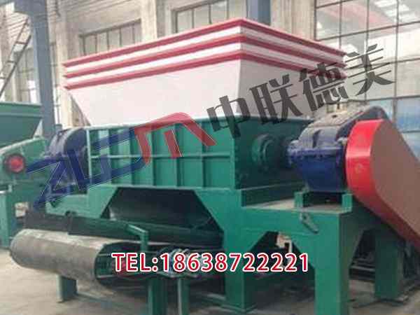 海南垃圾塑料撕碎机工作图片